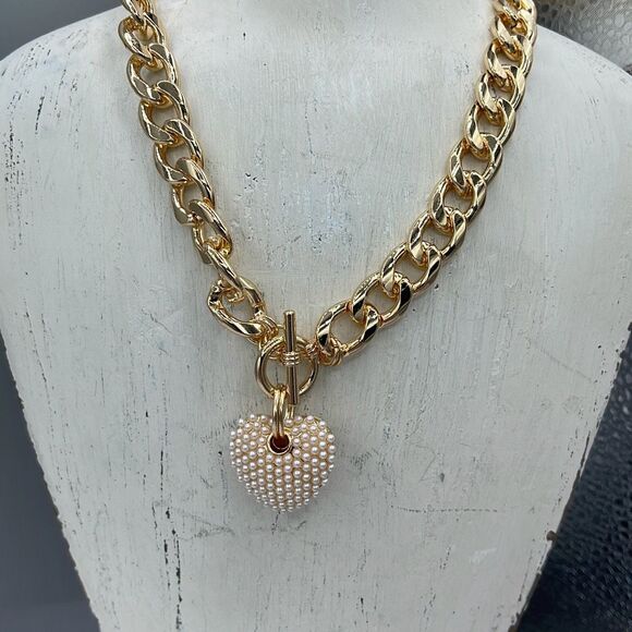 NWT Vera by New York bold chain and faux pearl heart choker - Picture 1 of 8